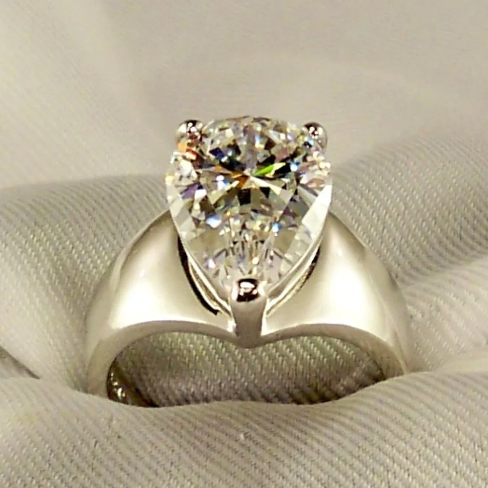 NEW Tear Drop Cubic Zirconias Silver DESIGNER Ring